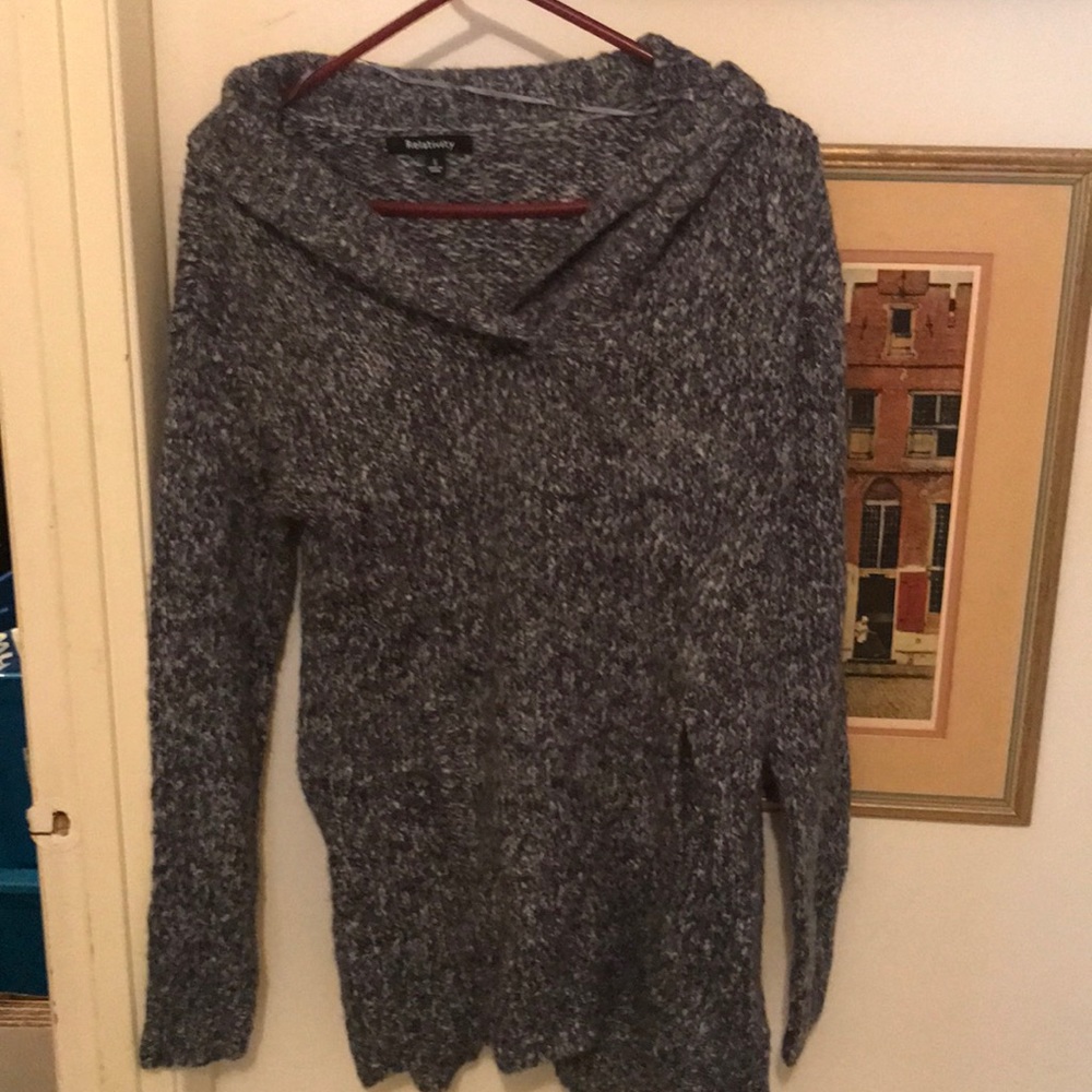 NWOT Blue sweater by Relativity sz Small